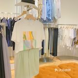 绝对没想到专柜2折的女装店里一不留神买了3袋子🛍