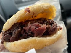 -闫家驴肉老店(华电一校店)
