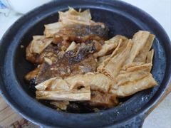 支竹钳鱼煲-醉贤居