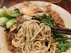 -方铲铲·成都板凳面(滨江银泰店)