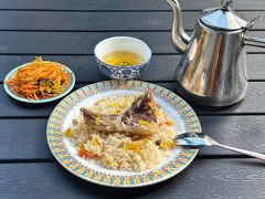 -努日曼无花果抓饭快餐(和田街小区店)