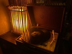 -城墙外BAR