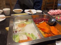-百年川椒重庆老火锅(光谷店)