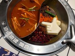 -贤合庄卤味自助火锅(新都汇店)