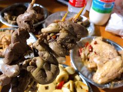 -梁老三麻辣鸡头总店