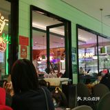 小吃炸得很酥脆，香香的！喜爱碳水化合物者必来