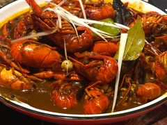 -虾弄弄海派小龙虾·牛羊蝎子火锅