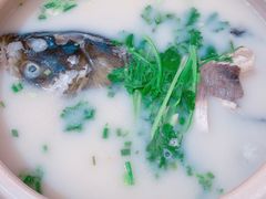 -天乐农家鱼头王(天目湖店)