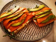 三文鱼牛油果-IL TEATRO 精品意大利餐厅