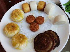 -三江源美食城