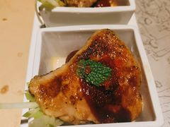 -穹六人间 people 6(岳阳路店)