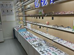 -亿视康青少儿眼镜(五官科店)