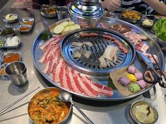 -哈哈碳都·牛肋条无限自助烤肉(台江万达店)