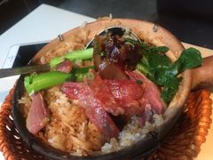 招牌腊味煲仔饭-肥仔文澳门猪骨煲(南京西路店)