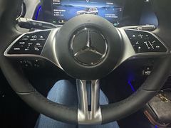 -上海星瀚奔驰4S店(红柳路店)