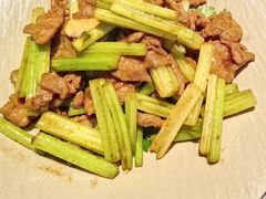 小炒黄牛肉-佬太公海鸭·海鲜大排档(上海总店)