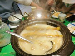 小黄鱼馄饨-费大厨辣椒炒肉(富兴店)