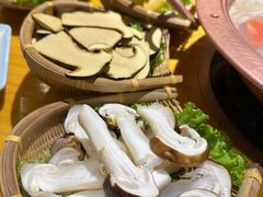 -民食香·腊排骨野生菌美食(木府店)