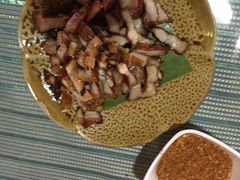 烤三线肉-纳兰傣雀傣味餐厅