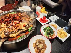 -辣尚瘾·烤鱼·新川菜(牡丹园直营店)