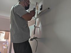 -中央商场维修(东明路店)