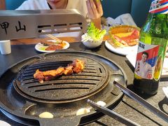 -七甲山烤肉(长白山奇石山珍根艺一条街店)