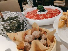 -洪氏嗨捞·广东猪肚鸡·椰子鸡火锅(西咸万象城店)