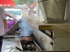 -马尔龙新疆饭店·清真(瑞景店)