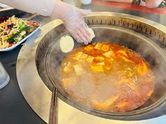 -田家大院东北农家菜铁锅炖(西安总店)