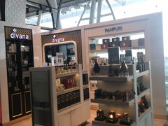 -王权免税店(普吉机场店)