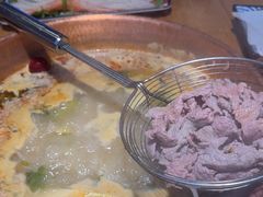 -洱火云南酸菜牛肉火锅(石景山当代商城店)