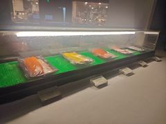 -亚洲国际大酒店·云顶阁旋转自助餐厅