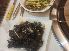 -人民公社铁锅炖·东北菜(卫国道店)