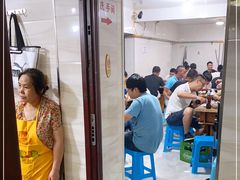 -石灰市毛记烧鸡公(解放碑店)