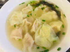 虾肉小馄饨-王家沙点心店(南京西路总店)