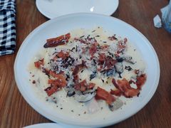 -ROAST coffee & eatery