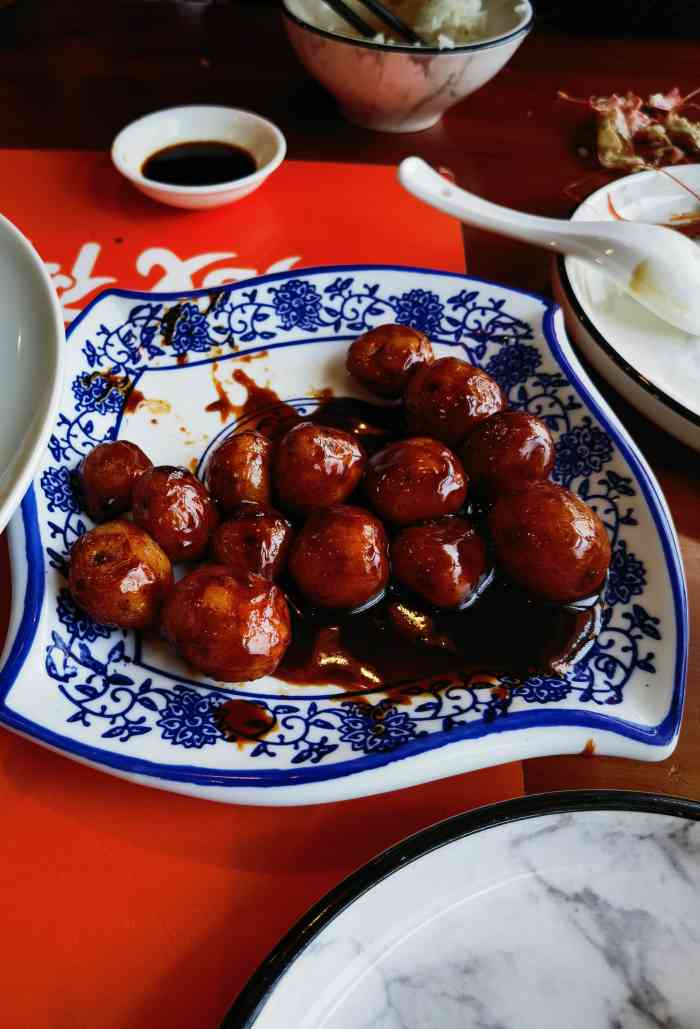 咸祥下饭-"发现一家非常实惠的小乐位家常美食,位于中.