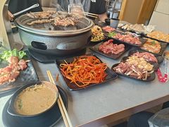 -啊美丽炭火烤肉(滑翔一店)