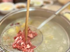 吊龙-官塘陈记鱼生·潮汕砂锅粥·牛肉火锅(潮枫路总店)