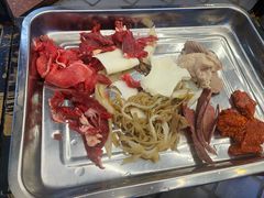 -金鼎雪山牦牛杂火锅(理县总店)