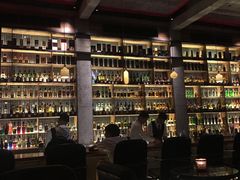 -饮湖威士忌鸡尾酒吧