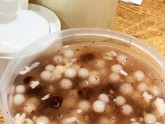 -芳婆糕团店(王府大街店)