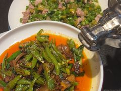 -万重锦·人文川菜馆(骡马市店)