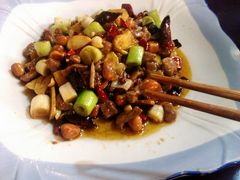 宫保鸡丁-百年粉蒸牛肉