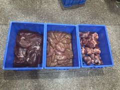 -标记美食新鲜猪杂(兴南大道店)