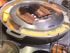 -哈哈碳都·牛肋条无限自助烤肉(台江万达店)