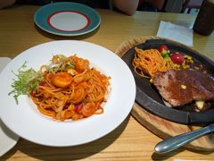 -菲滋意式休闲餐厅(北仑银泰城店)