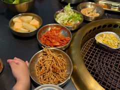 -韩宫宴烤肉·黑毛和牛·料理(金鹰店)