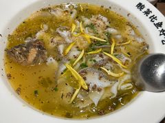 -太二酸菜鱼(武汉光谷保利店)