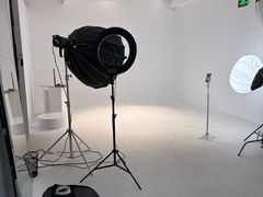 -米游妙妙屋cosplay换装自拍摄影体验馆
